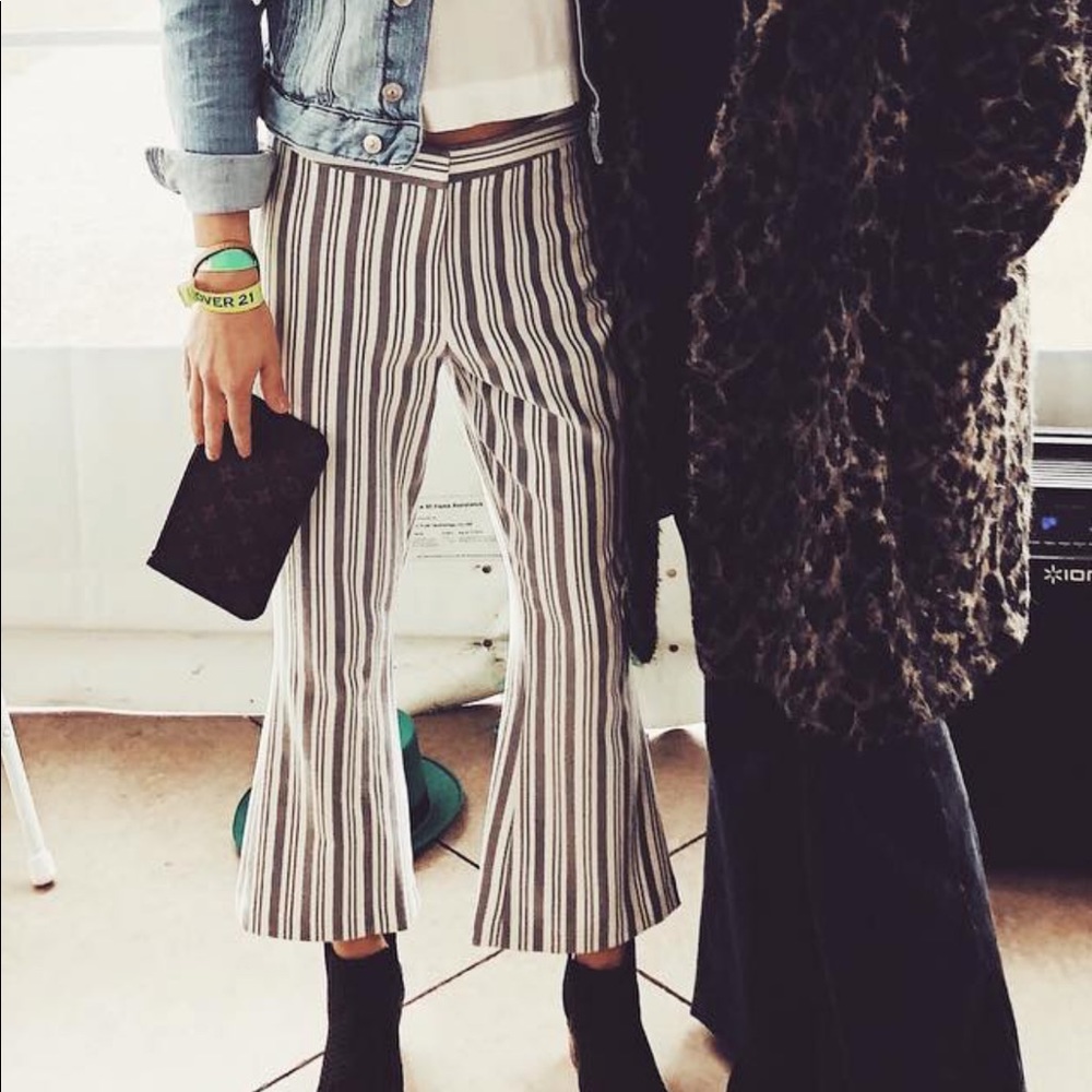 Gianni Bini cropped flare pants